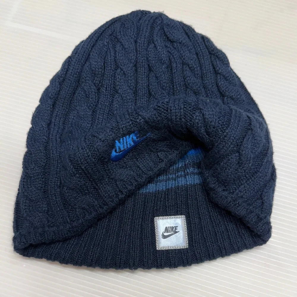 Nike item excellent